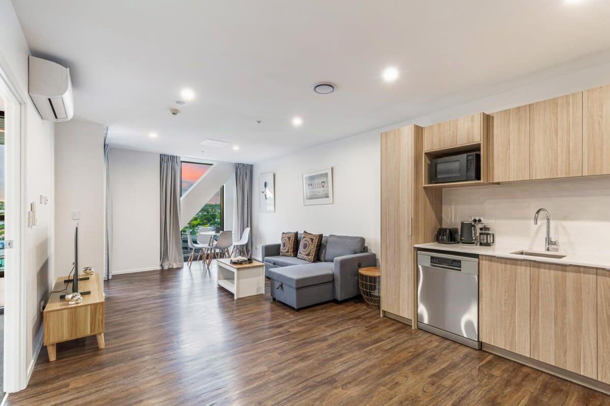 Stunning Ellerslie Apartment + Private Balcony Auckland Luaran gambar